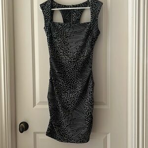 NWOT! Rubber Ducky zip back BodyCon Ruched pattern Dress cut outs back size L